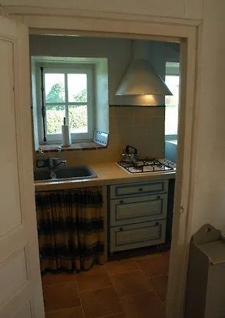 Panzió Le Manoir De Presle - Chambres D'hote Montaigu-le-Blin