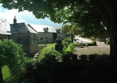 Panzió Le Manoir De Presle - Chambres D'hote Montaigu-le-Blin